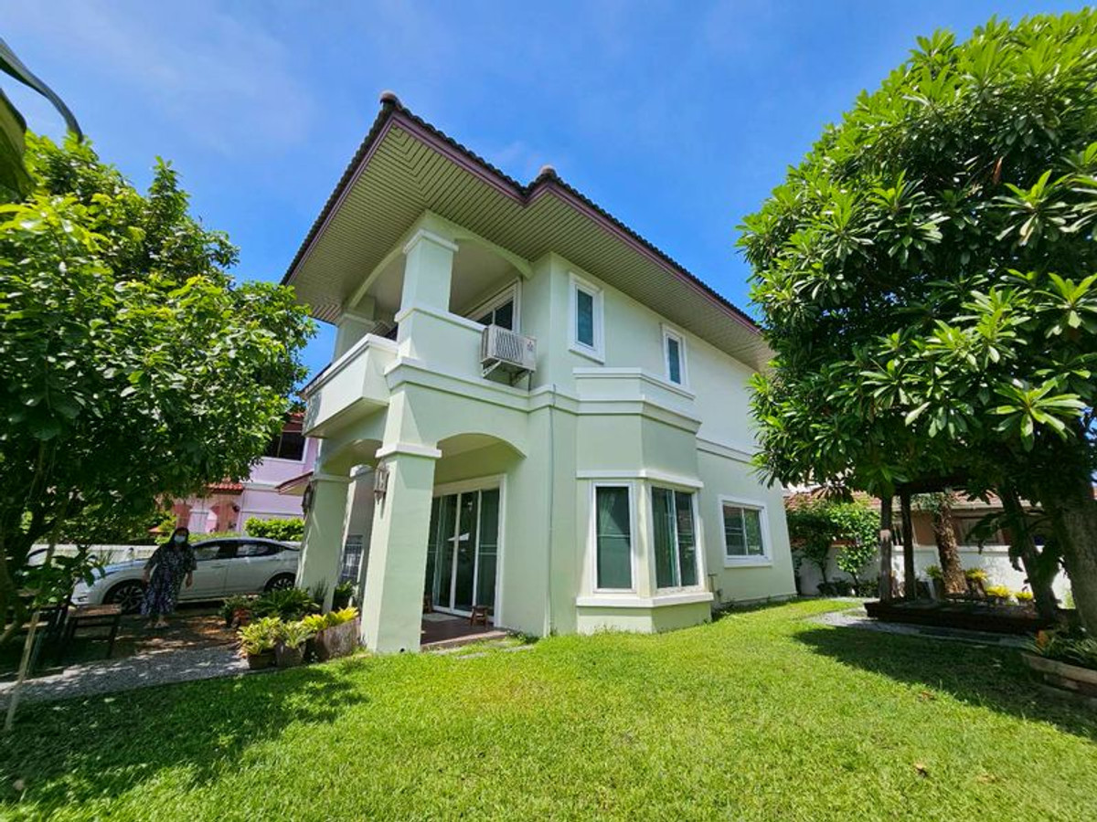 For SaleHousePathum Thani,Rangsit, Thammasat : Single house for sale, 90 sq m, Charlotteville Village. (Charlotte's Ville) Soi Hathairat 74 - Sai Mai, beautiful garden, ready to move in. Bueng Kham Proi Subdistrict, Lam Luk Ka District, Pathum Thani