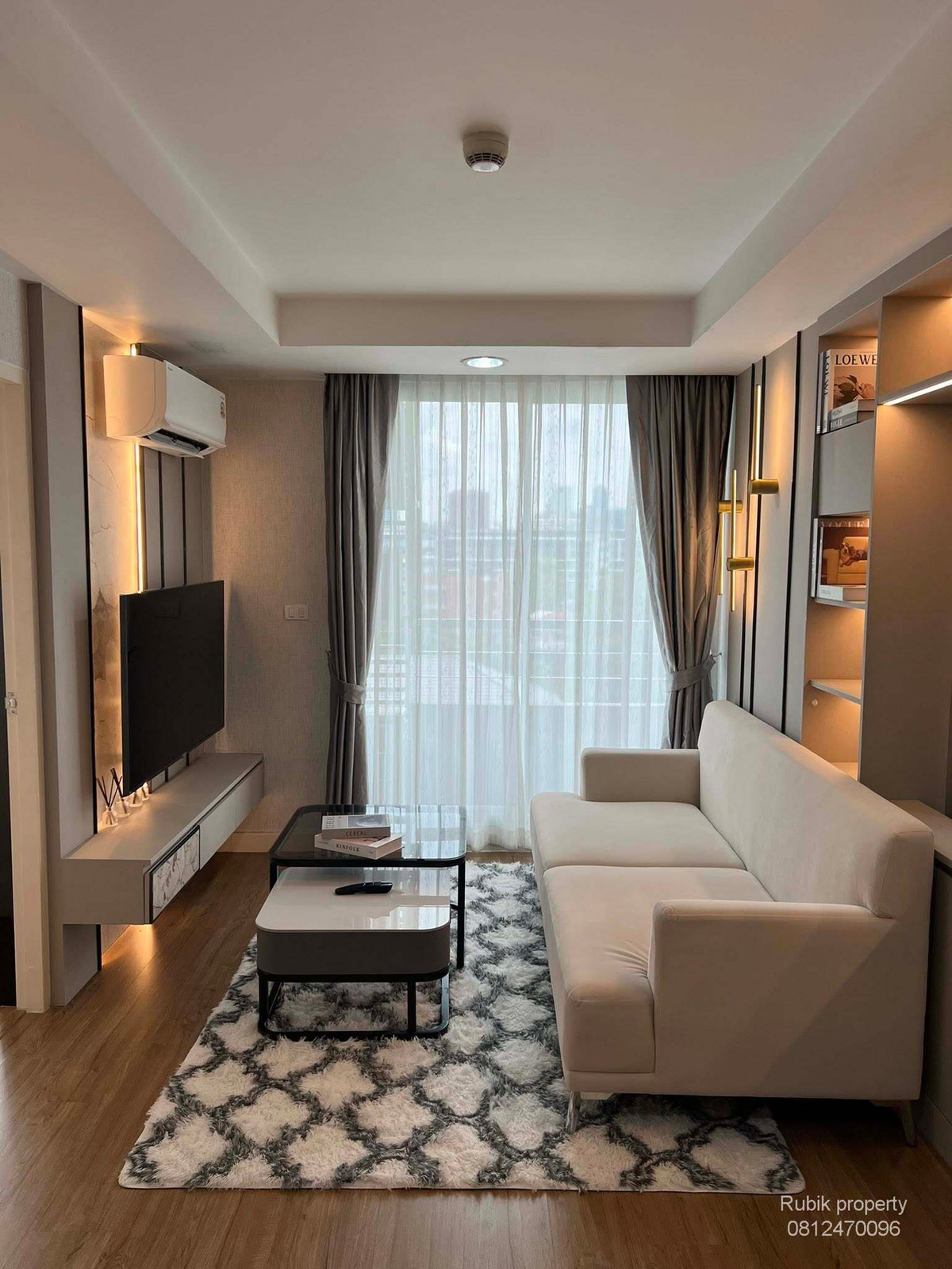 For RentCondoRatchadapisek, Huaikwang, Suttisan : 🏢 Condo available for rent | The Kris Ratchada Soi 17 (Building 7) RB1479, size 2 bedrooms, 1 bathroom | 45 sq m., good location near MRT Ratchada - very convenient in and out.