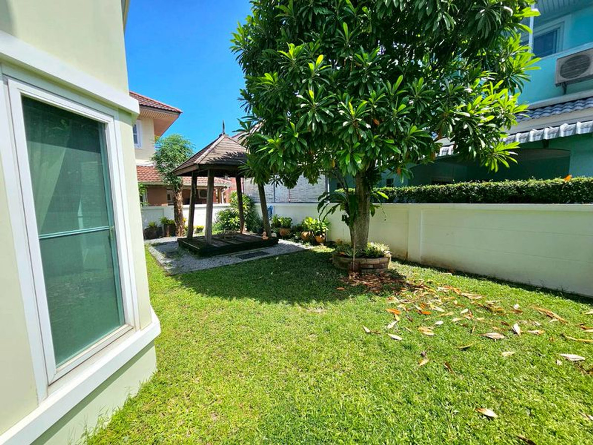 For SaleHousePathum Thani,Rangsit, Thammasat : Single house for sale, 90 sq m, Charlotteville Village. (Charlotte's Ville) Soi Hathairat 74 - Sai Mai, beautiful garden, ready to move in. Bueng Kham Proi Subdistrict, Lam Luk Ka District, Pathum Thani