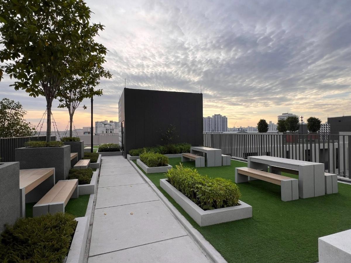 For RentCondoRatchadapisek, Huaikwang, Suttisan : Urgently for rent! Quintara My Jane Ratchada-Huai Khwang, new unit with unobstructed views. Fully furnished and ready to move in. Near Huai Khwang MRT, only 350 meters.