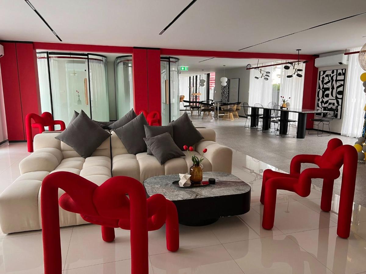 For RentCondoRatchadapisek, Huaikwang, Suttisan : Urgently for rent! Quintara My Jane Ratchada-Huai Khwang, new unit with unobstructed views. Fully furnished and ready to move in. Near Huai Khwang MRT, only 350 meters.