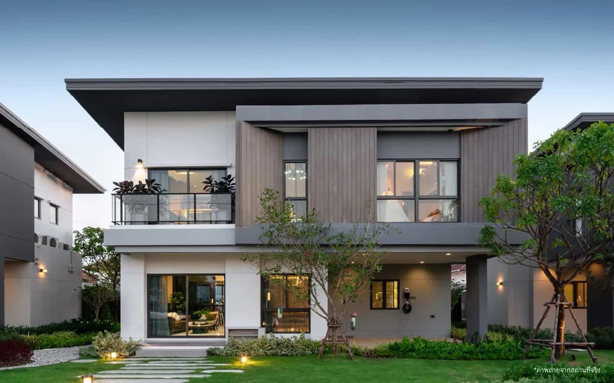 For SaleHousePathum Thani,Rangsit, Thammasat : Venue ID Vibhavadi–PhaholyothinSingle detached homes on the main road, close to the BTS — now with the best, hard-hitting deals of the year❗️📱061-450-0944