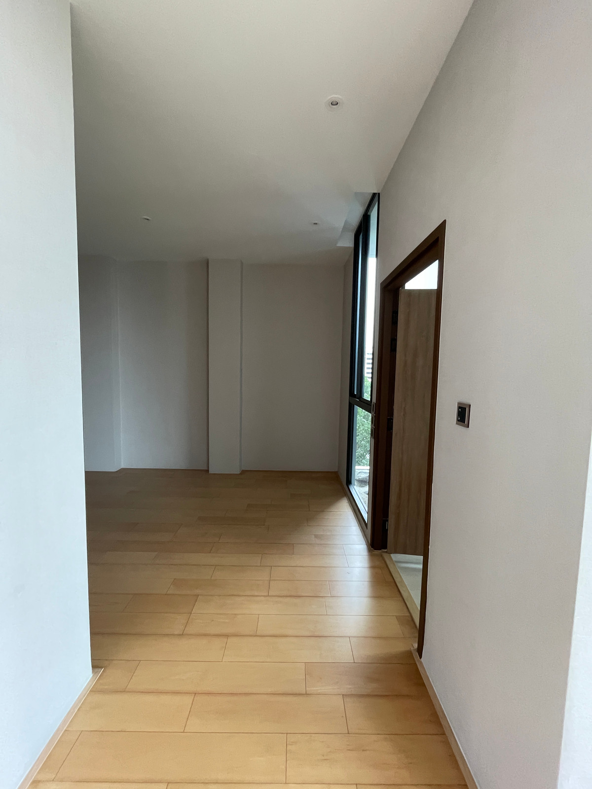 ขายบ้านพัฒนาการ ศรีนครินทร์ : ขายบ้านเดี่ยวหรู 4 ชั้น ZENITH 5 RESIDENCES ศรีนครินทร์ หลัง Paradise Park พื้นที่ใช้สอย 531 ตร.ม. ใกล้รถไฟฟ้าสายสีเหลือง