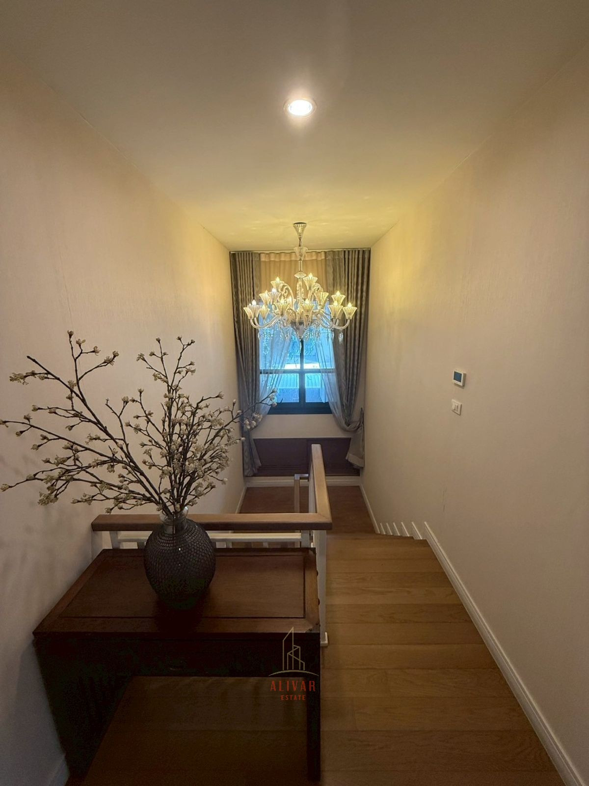 For RentHousePattanakan, Srinakarin : RH120325 For rent, 2-story detached house, corner house, 4 bedrooms at Burasiri Pattanakarn, next to club house.