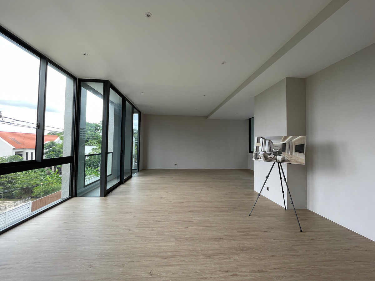 ขายบ้านพัฒนาการ ศรีนครินทร์ : ขายบ้านเดี่ยวหรู 4 ชั้น ZENITH 5 RESIDENCES ศรีนครินทร์ หลัง Paradise Park พื้นที่ใช้สอย 531 ตร.ม. ใกล้รถไฟฟ้าสายสีเหลือง