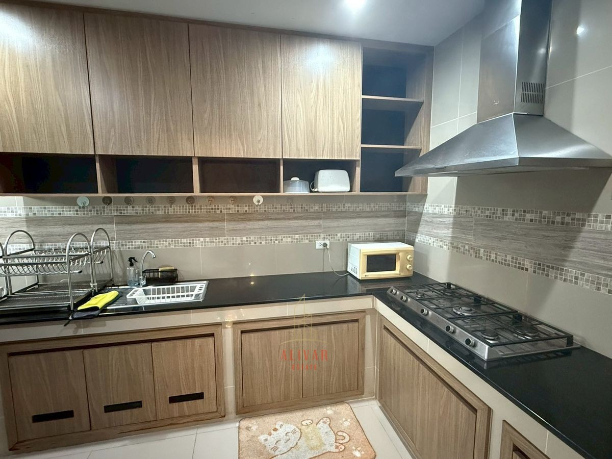 For RentHousePattanakan, Srinakarin : RH120325 For rent, 2-story detached house, corner house, 4 bedrooms at Burasiri Pattanakarn, next to club house.