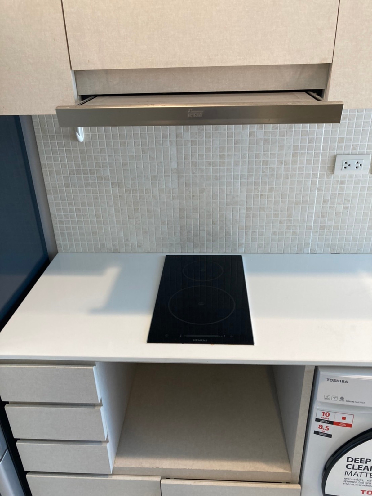 ให้เช่าคอนโดราชเทวี พญาไท : ปล่อยเช่า  ปทุมวัน รีสอร์ท   ห้องรีโนเวทใหม่ทั้งห้อง