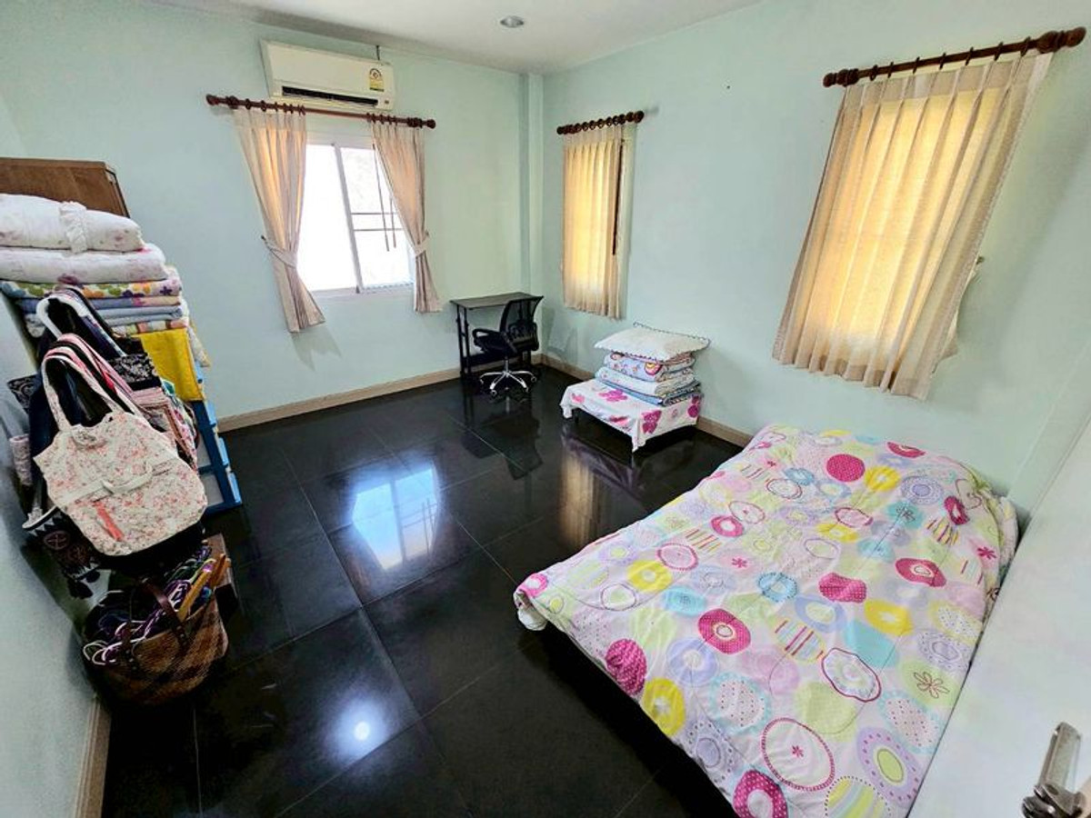For SaleHousePathum Thani,Rangsit, Thammasat : Single house for sale, 90 sq m, Charlotteville Village. (Charlotte's Ville) Soi Hathairat 74 - Sai Mai, beautiful garden, ready to move in. Bueng Kham Proi Subdistrict, Lam Luk Ka District, Pathum Thani
