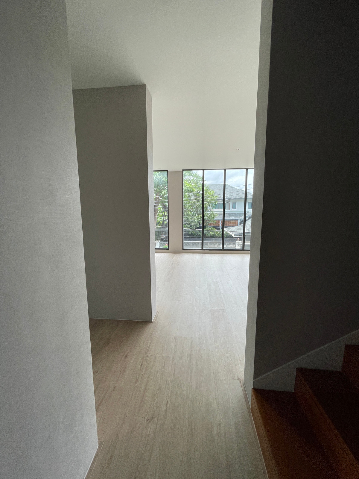 ขายบ้านพัฒนาการ ศรีนครินทร์ : ขายบ้านเดี่ยวหรู 4 ชั้น ZENITH 5 RESIDENCES ศรีนครินทร์ หลัง Paradise Park พื้นที่ใช้สอย 531 ตร.ม. ใกล้รถไฟฟ้าสายสีเหลือง