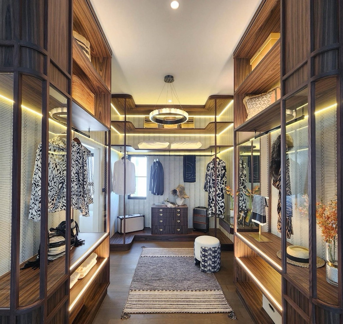 ขายบ้านนวมินทร์ รามอินทรา : Setthasiri วัชรพล–เทพรักษ์ บ้านเดี่ยวสไตล์ Luxury Modern ใกล้ทางด่วน–รถไฟฟ้าเริ่มเพียง 𝟏𝟐.𝟗𝟗 ลบ.* โทรเลย! 📱𝟎𝟔𝟐-𝟓𝟐𝟔-𝟔𝟓𝟗𝟎