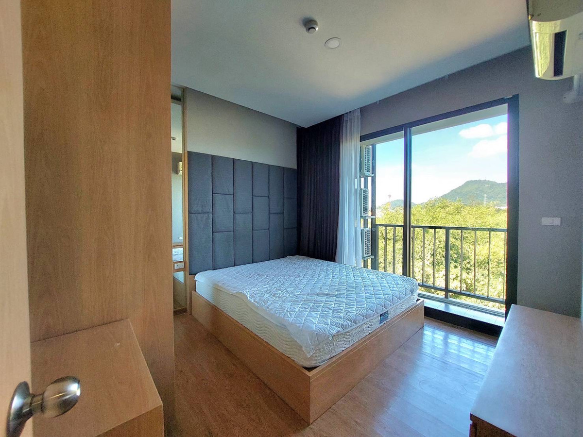 For SaleCondoSriracha Laem Chabang Ban Bueng : For sale: The Sun Condo, 2 bedrooms, 50.59 sq m., in the heart of Sriracha. Price lower than appraisal Behind Assumption Sriracha