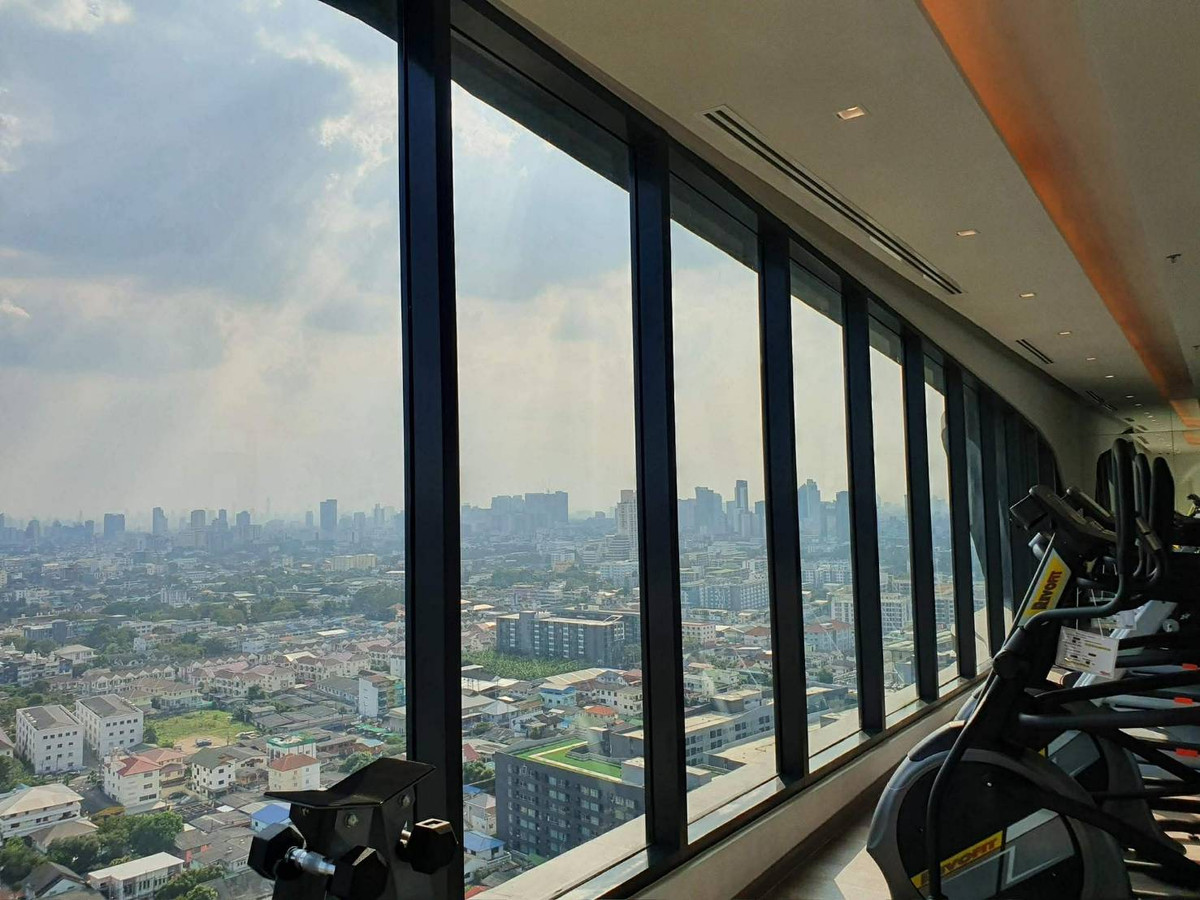 For RentCondoKasetsart, Ratchayothin : For rent Chewathai Kaset-Nawamin (28 sq m.), corner room, ready to move in.