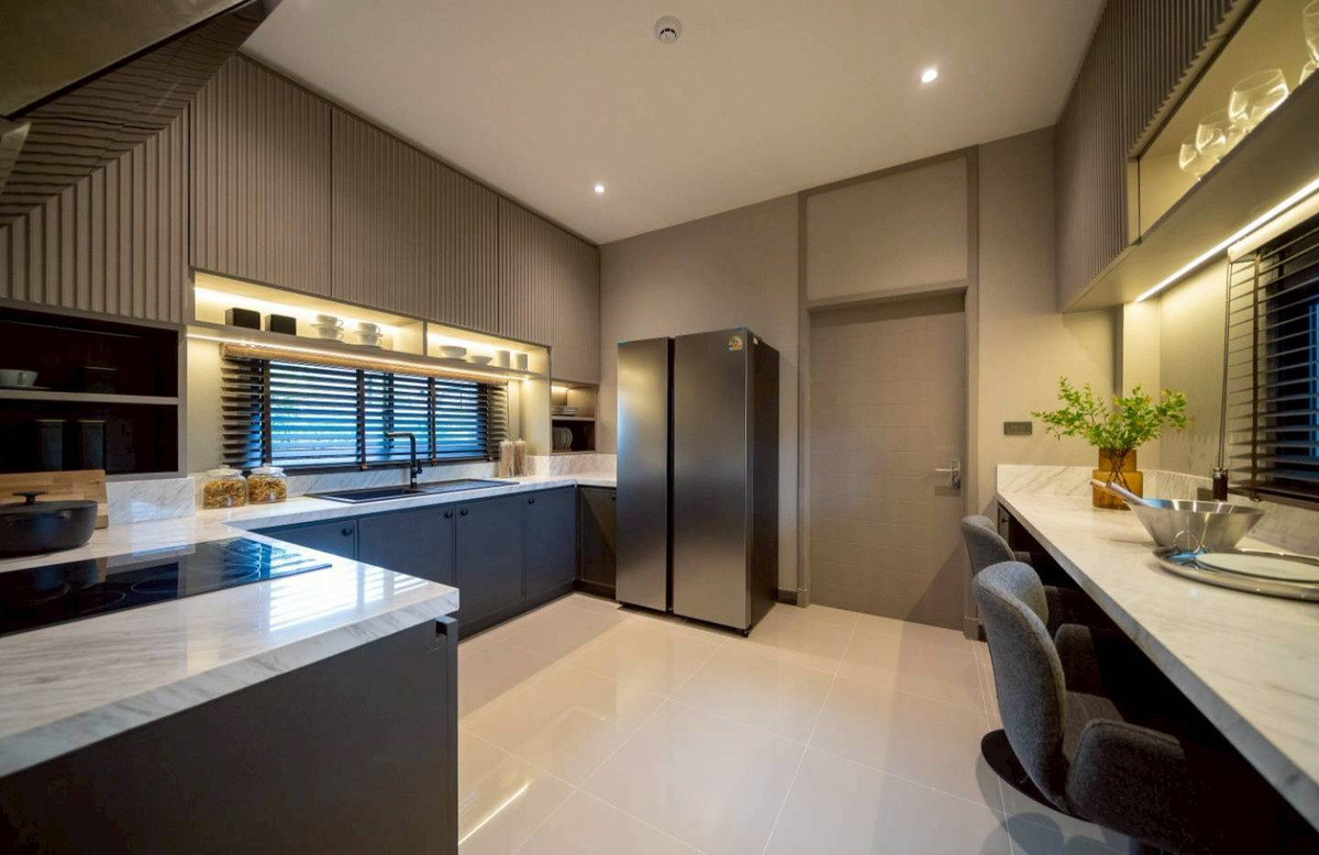 For SaleHouseRattanathibet, Sanambinna : Bangkok Boulevard Ngamwongwan Esplanade Cineplex Ngamwongwan-Khae Rai Code : H8150