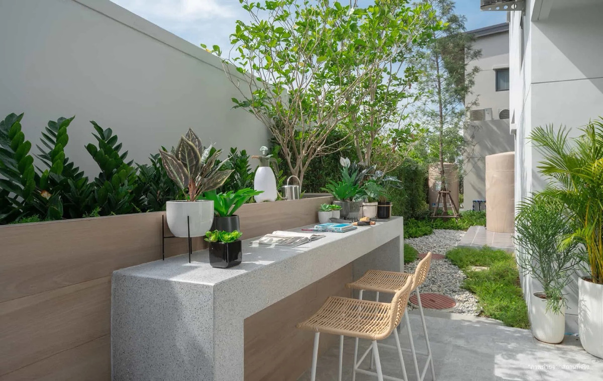 For SaleHousePathum Thani,Rangsit, Thammasat : Venue ID Vibhavadi–PhaholyothinStunning 5-Bedroom, 5-Bathroom Home | Premium Plot | Guaranteed Best Deal in the Project!☎️ 061-450-0944