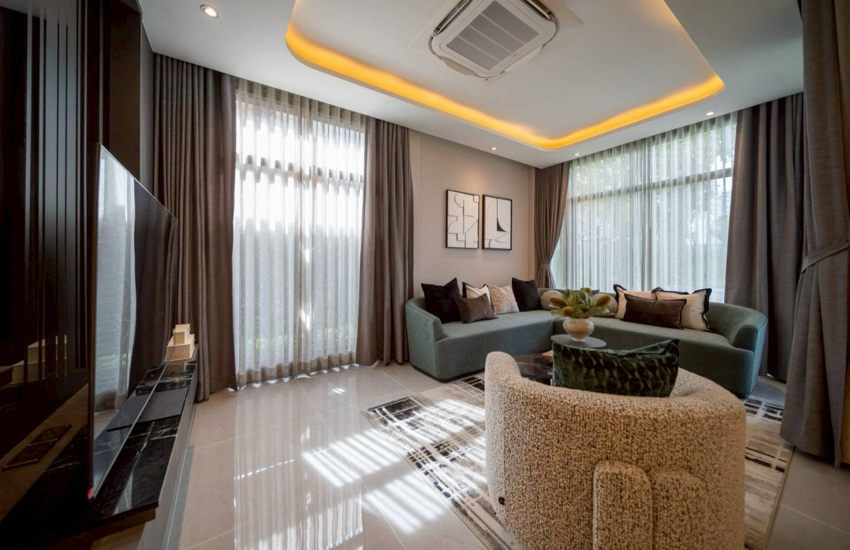 For SaleHouseRattanathibet, Sanambinna : Bangkok Boulevard Ngamwongwan Esplanade Cineplex Ngamwongwan-Khae Rai Code : H8150