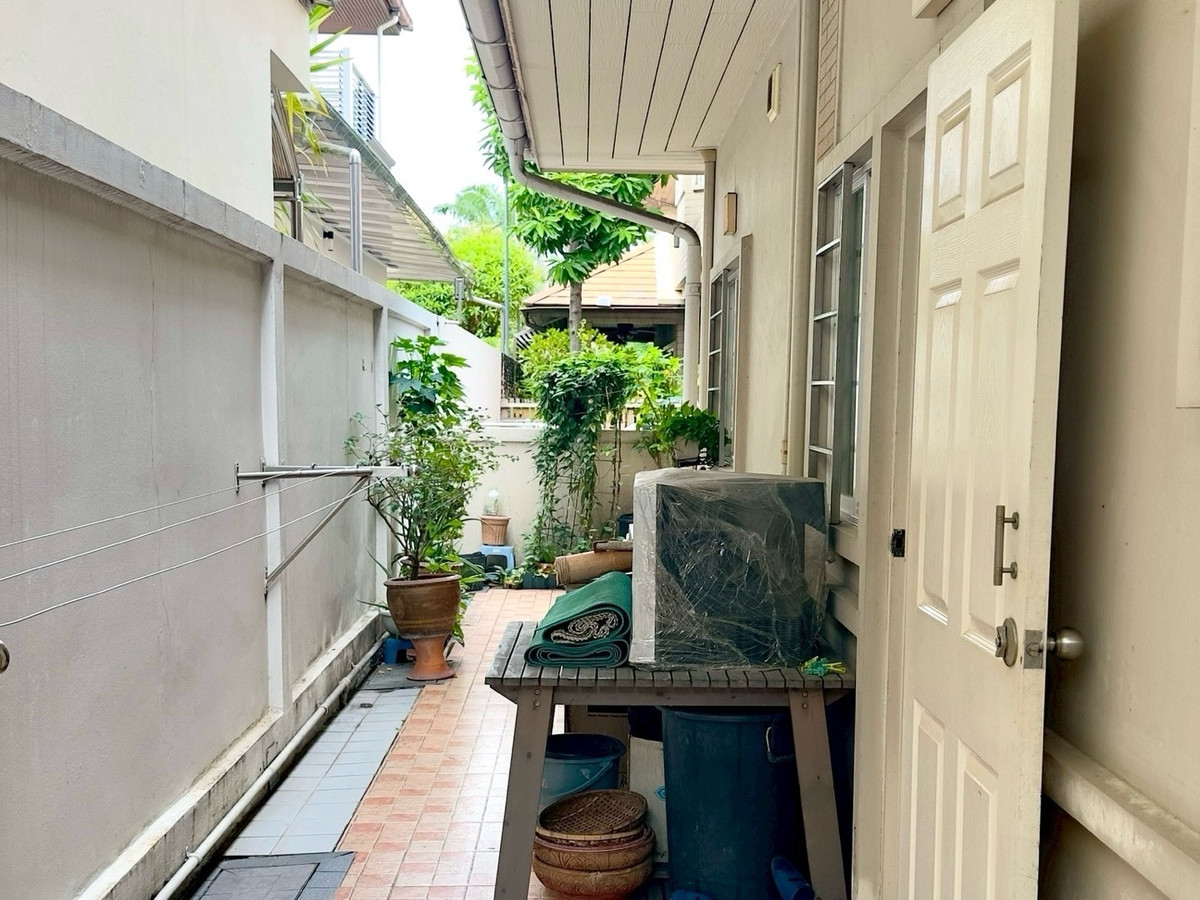 ขายบ้านแจ้งวัฒนะ เมืองทอง : บ้านเดี่ยว 2 ชั้น โครงการแกรนด์คาแนล ประชาชื่น , นนทบุรี เนื้อที่ 73.5 ตรว. 370 ตรม. หลังมุม  เฟอร์พร้อม Move in