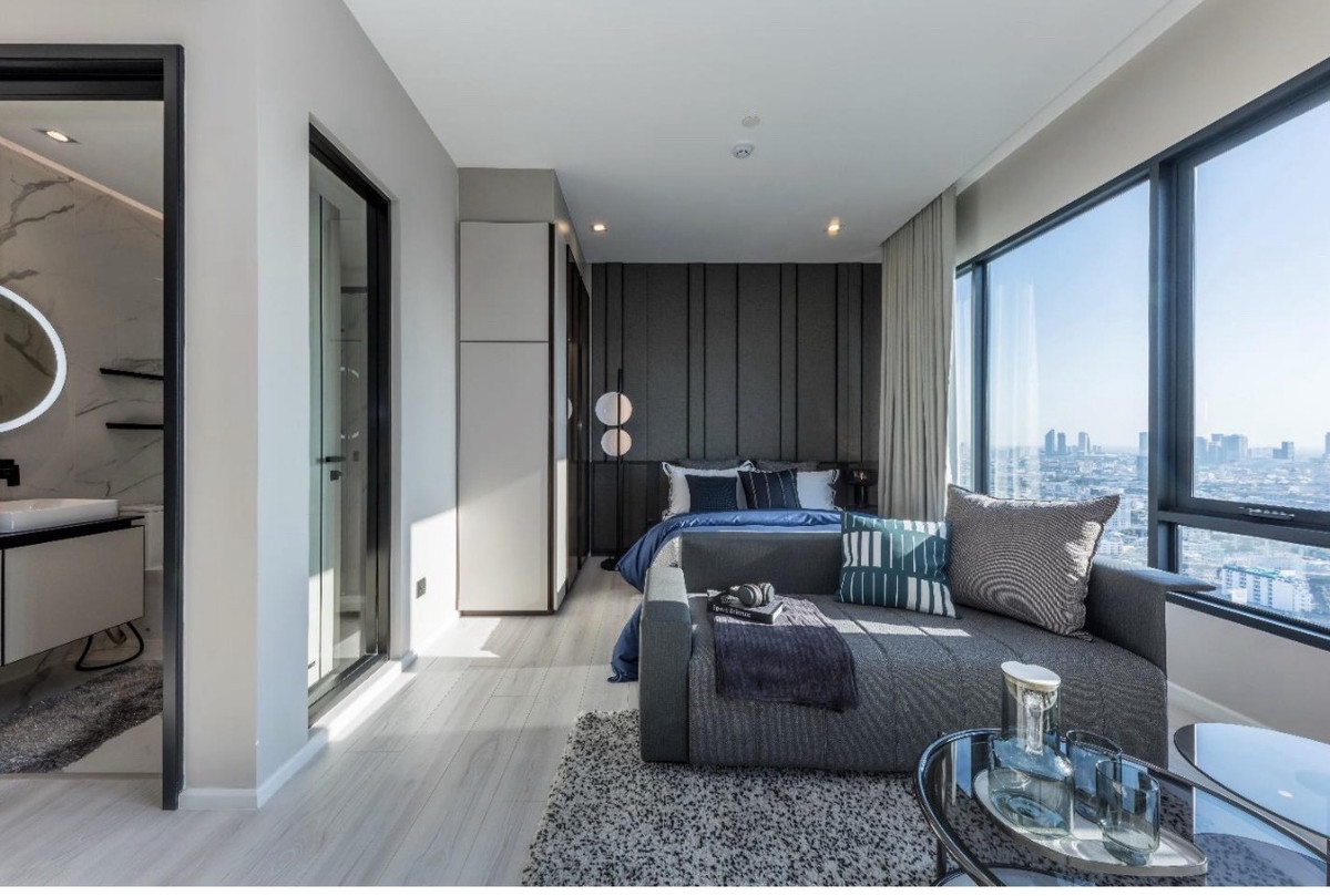 ขายคอนโดราชเทวี พญาไท : 🔥𝗧𝗵𝗲 𝗥𝗼𝗼𝗺 พญาไท การันตีราคาดีที่สุด  สต็อกพิเศษ ส่วนลดจัดหนัก  𝟏 ห้องนอน 𝟏 ห้องน้ำ 📱𝟬𝟵𝟮-𝟴𝟬𝟴-𝟴𝟴𝟵𝟵