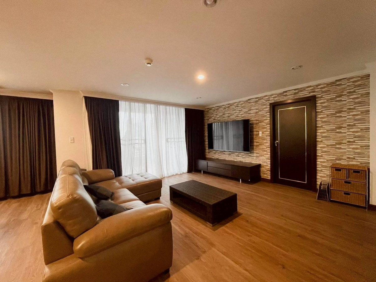 ขายคอนโดสุขุมวิท อโศก ทองหล่อ : LTH13758 – Condo for Sale | Acadamie Grand Tower | 194 sqm | 3 Beds 2 Baths | Near BTS Phrom Phong | 22.90 MB | คอนโดขาย อะคาเดมี แกรนด์ ทาวเวอร์