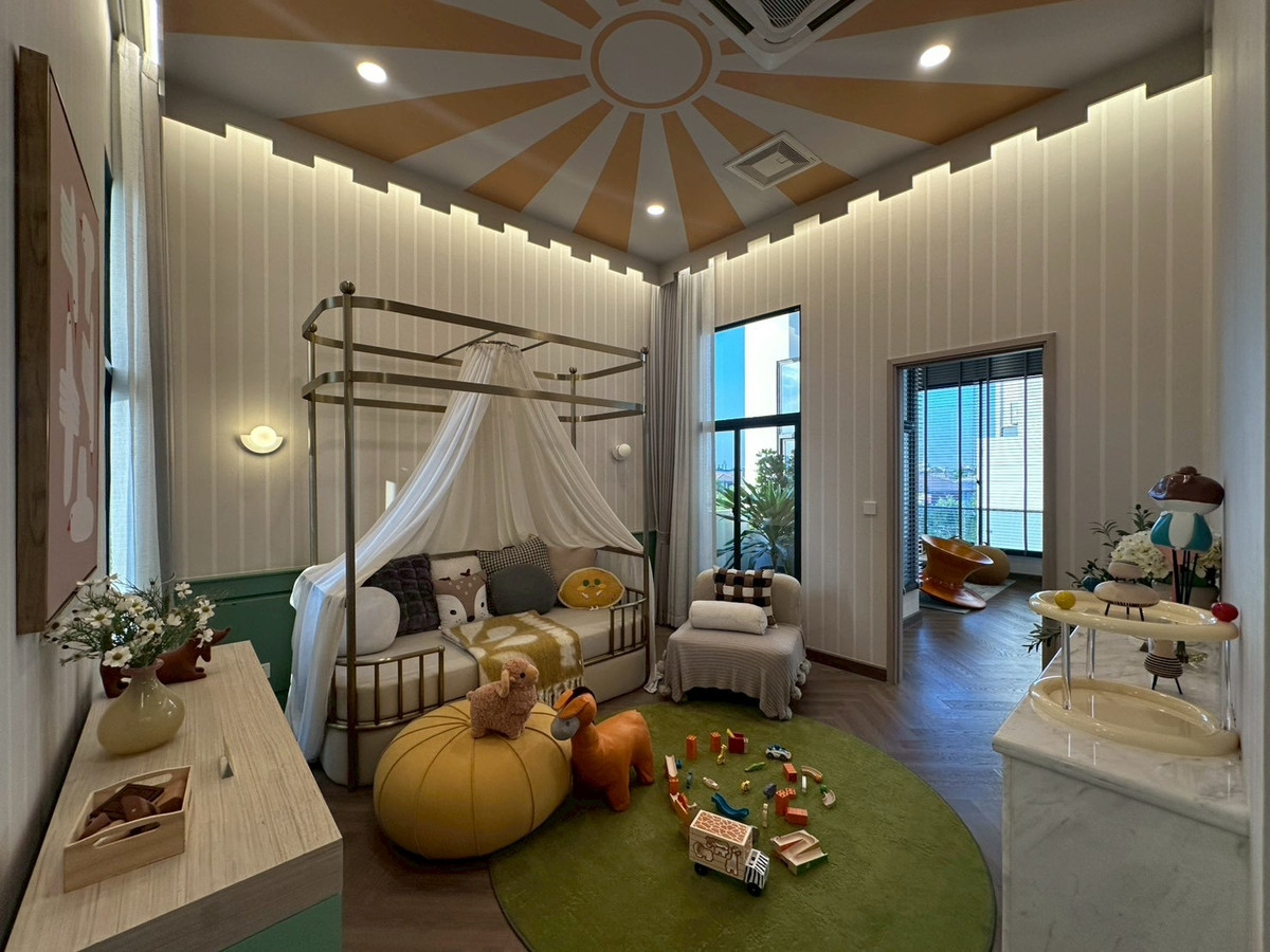 For SaleHousePattanakan, Srinakarin : For sale luxury house in Pattanakarn✨4 bedroom 421 sq.m fully furnished with show unit 42.5 mb negotiable Tel 0863692224