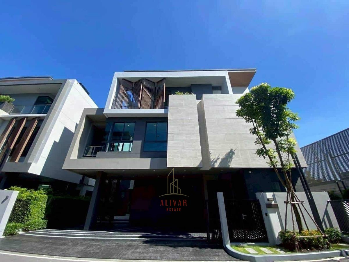 ขายบ้านพัฒนาการ ศรีนครินทร์ : SH120125 ขาย บ้านเดี่ยว 3 ชั้น 5 ห้องนอน at The Gentry พัฒนาการ 2 พร้อมลิฟต์และสระว่ายน้ำส่วนตัว เชื่อมต่อทองหล่อ-เอกมัย เพียง 7 นาที