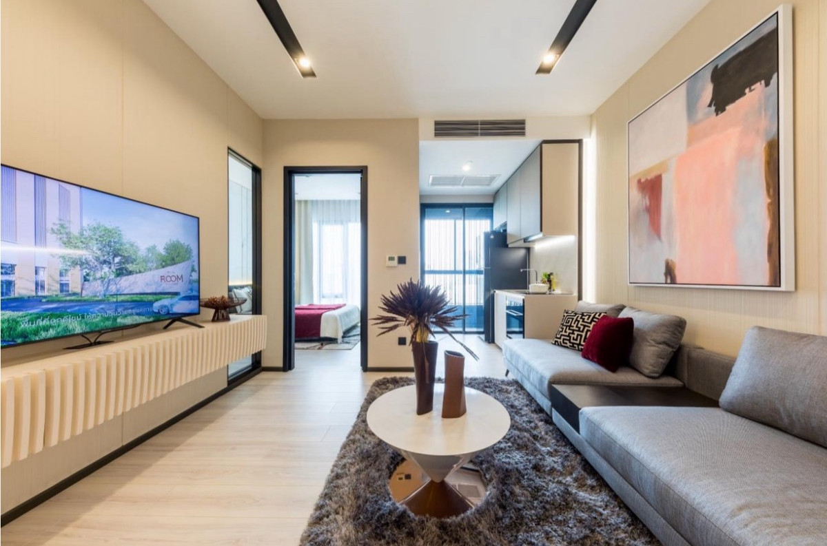 For SaleCondoRatchathewi,Phayathai : 🔥 HOT DEAL 🔥The Room Phayathai — Selected premium units with unbeatable discounts.Guaranteed best price on the market! 💯📱 Call: 092-808-8899