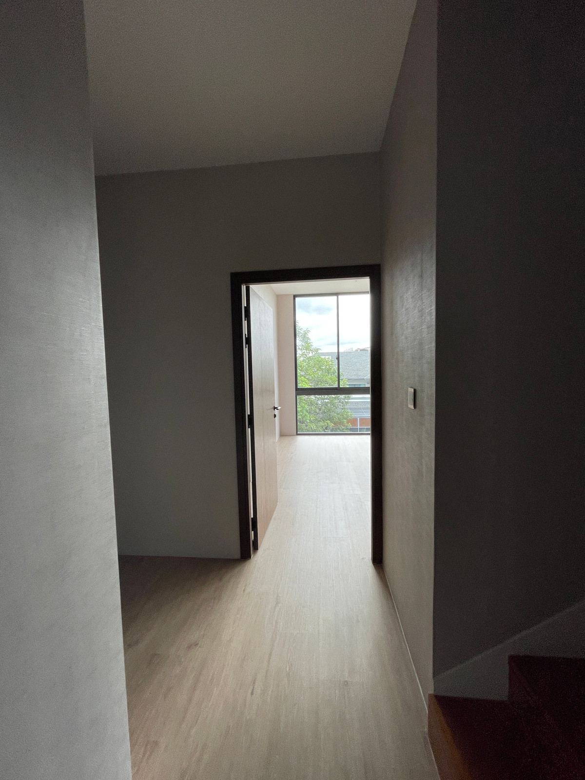 ขายบ้านพัฒนาการ ศรีนครินทร์ : ขายบ้านเดี่ยวหรู 4 ชั้น ZENITH 5 RESIDENCES ศรีนครินทร์ หลัง Paradise Park พื้นที่ใช้สอย 531 ตร.ม. ใกล้รถไฟฟ้าสายสีเหลือง