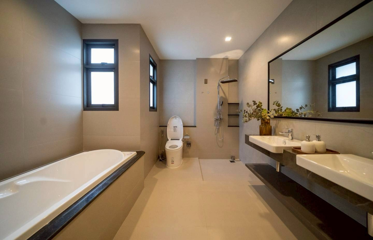 For SaleHouseRattanathibet, Sanambinna : Bangkok Boulevard Ngamwongwan Esplanade Cineplex Ngamwongwan-Khae Rai Code : H8150