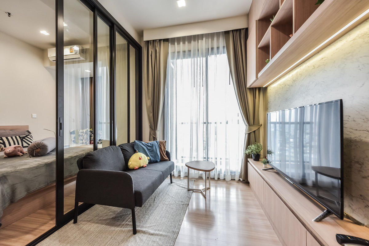 ให้เช่าคอนโดสะพานควาย จตุจักร : 🏷️   [For Rent] Condo M Jatujak | Pet Friendly | 1BR 34 sq.m | Floor 19 (Tower A) | 20,000 THB/month | Ref: UE0003 | LINE: @747caxmk