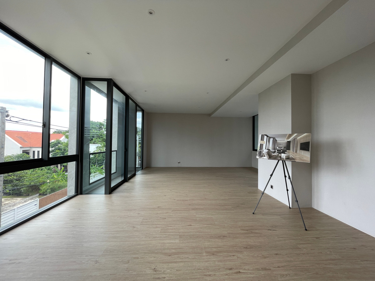 ขายบ้านพัฒนาการ ศรีนครินทร์ : ขายบ้านเดี่ยวหรู 4 ชั้น ZENITH 5 RESIDENCES ศรีนครินทร์ หลัง Paradise Park พื้นที่ใช้สอย 531 ตร.ม. ใกล้รถไฟฟ้าสายสีเหลือง