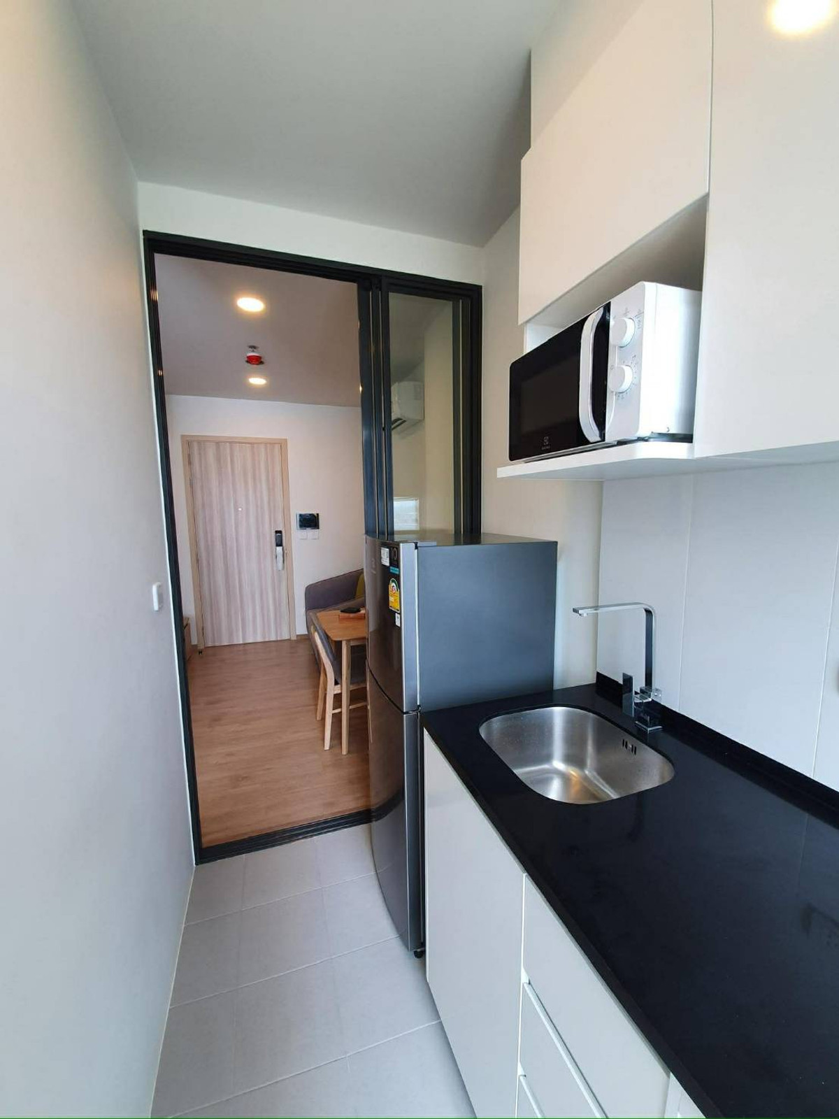 For RentCondoKasetsart, Ratchayothin : For rent Chewathai Kaset-Nawamin (28 sq m.), corner room, ready to move in.