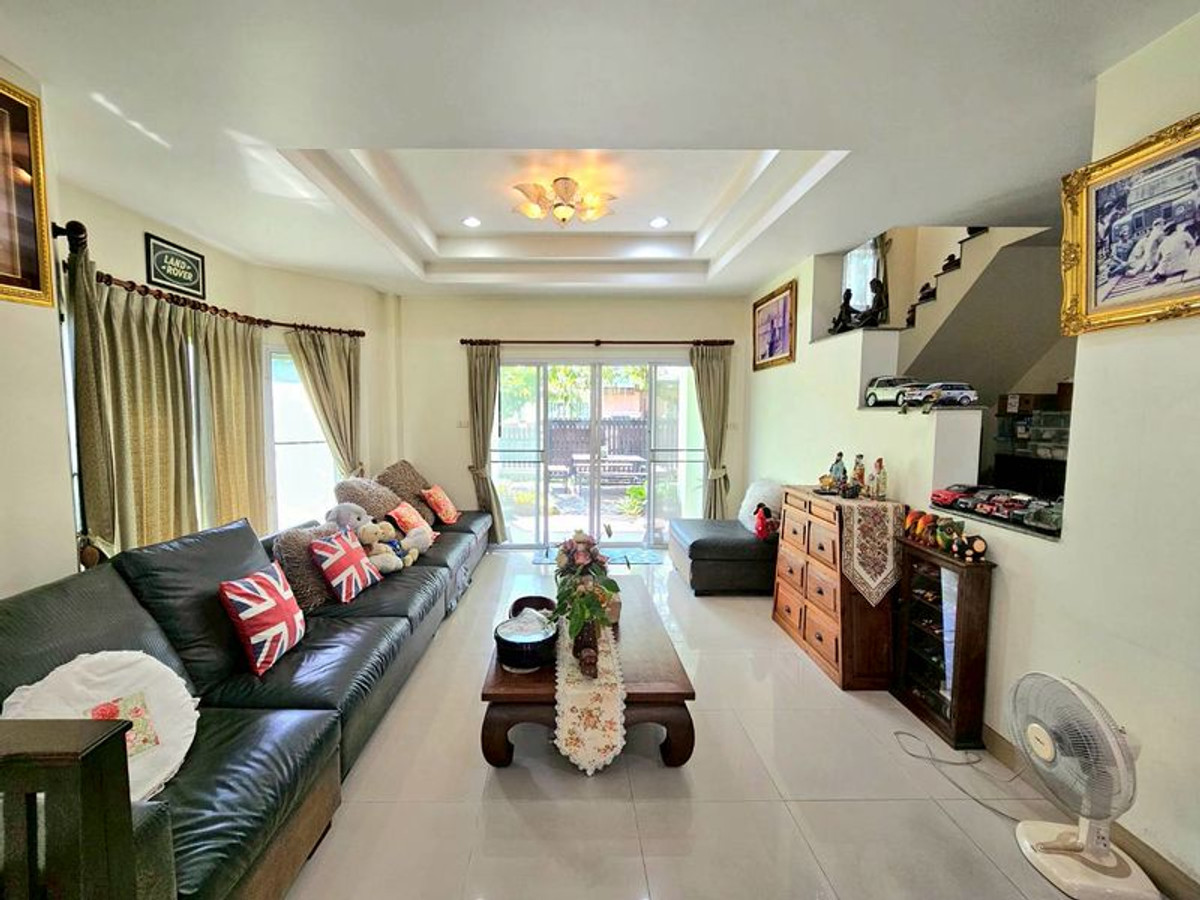 For SaleHousePathum Thani,Rangsit, Thammasat : Single house for sale, 90 sq m, Charlotteville Village. (Charlotte's Ville) Soi Hathairat 74 - Sai Mai, beautiful garden, ready to move in. Bueng Kham Proi Subdistrict, Lam Luk Ka District, Pathum Thani