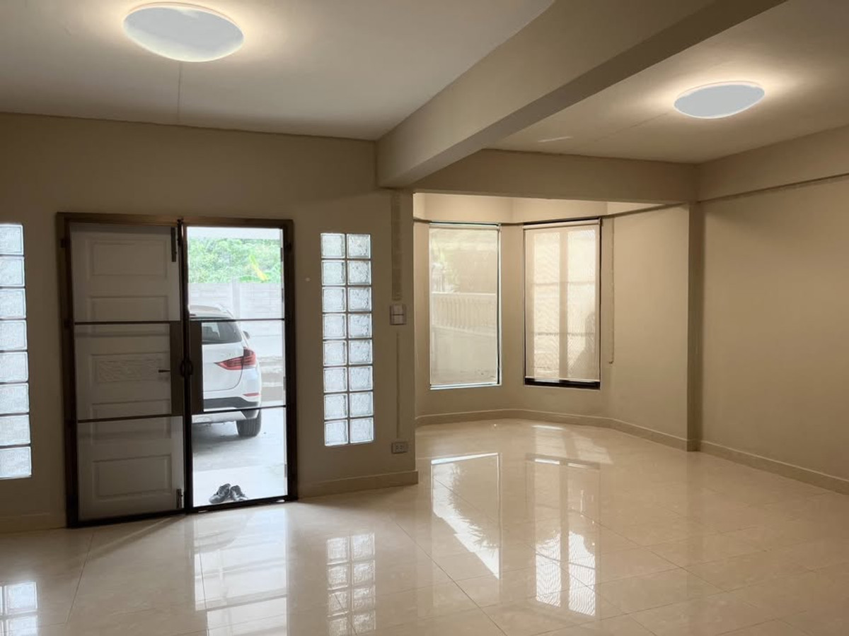 ขายพัฒนาการ ศรีนครินทร์ : K-6663 ขาย !! บ้านแฝด ซ.พัฒนาการ 28 บ้านเปล่า ทำเลดี เดินทางสะดวก ใกล้ทองหล่อ