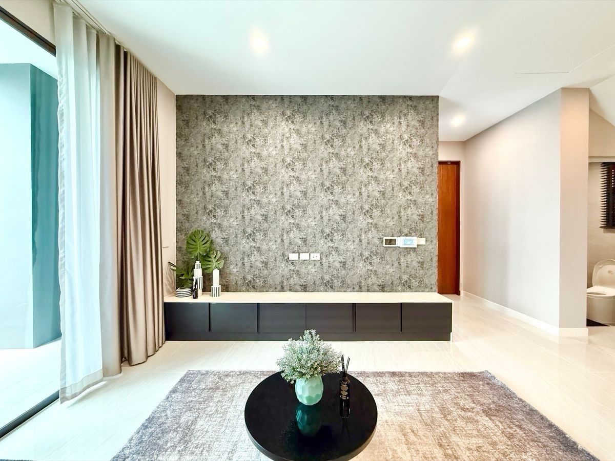 ขายบ้านเลียบทางด่วนรามอินทรา : ⭐️⭐️⭐️⭐️HOT DEAL ขายบ้าน The Honer Yothinpattana ขนาด 445 Sq.m 4 bed 3 bath เพียง 38.5 MB