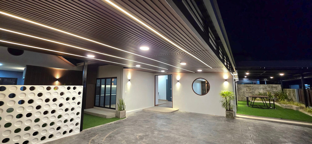 For RentHousePattaya, Bangsaen, Chonburi : House with land Soi Sukhumvit - Pattaya 15 - 17 / 3 bedrooms (for rent), House & Land Soi Sukhumvit - Pattaya 15 - 17 / 3 Bedrooms (FOR RENT) BEWN006