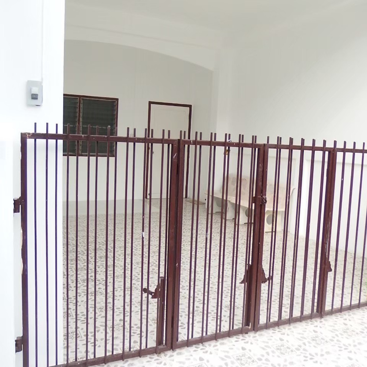 ให้เช่าทาวน์โฮมเสรีไทย-นิด้า : ให้เช่าทาวน์เฮาส์ 2 ชั้น ซอยรามคำแหง 156 ทำเลดี เดินทางสะดวก ใกล้รถไฟฟ้าสายสีส้ม