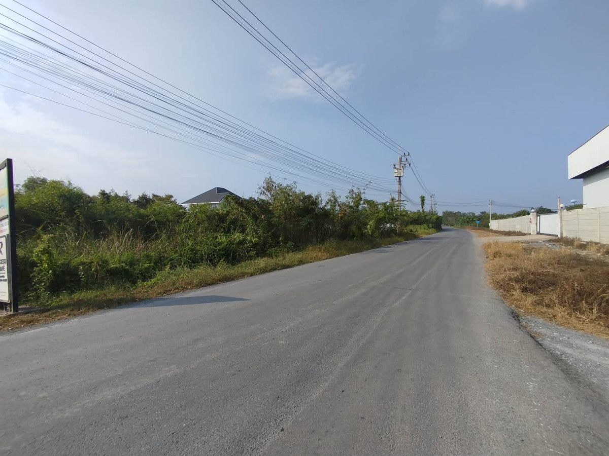 ขายที่ดินนนทบุรี บางใหญ่ บางบัวทอง : ขายที่ดิน ซอยอ่วมอ่อง6 (ซอยรวมฤทธิ์) 448 ตรว. ต.บ้านใหม่ อ.บางใหญ่