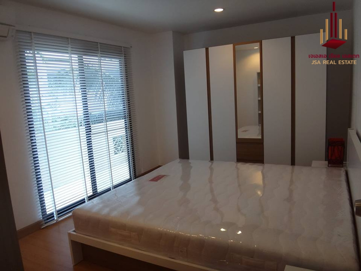 For RentCondoSilom, Saladaeng, Bangrak : ✨ For Rent: Silom Terrace Condo ✨ 💰 Only 50,000 THB/month