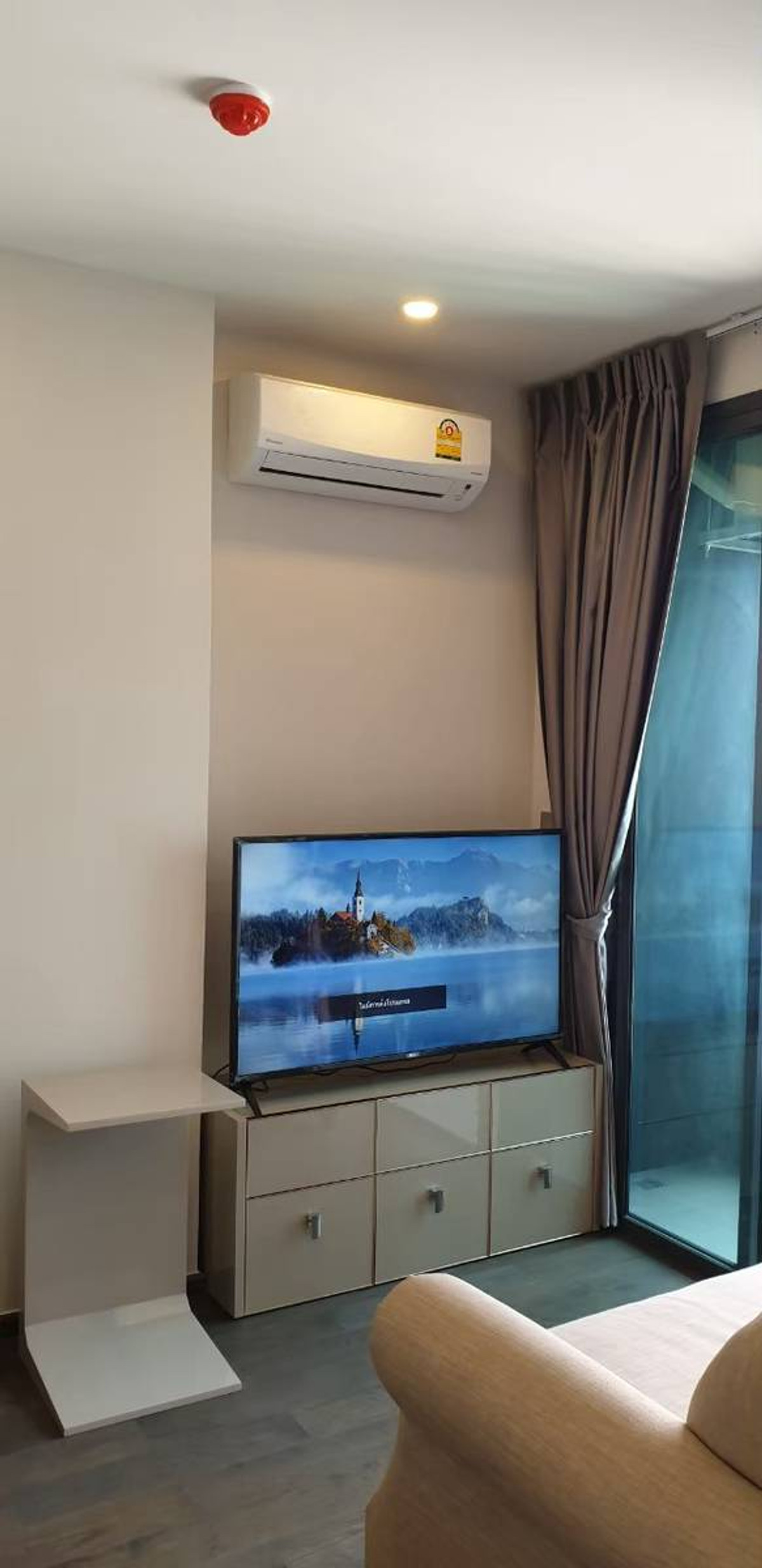 For RentCondoRatchathewi,Phayathai : For Rent: Ideo Q Siam Ratchathewi, 1 bedroom, Private Lift, 35 floor, fully furnished