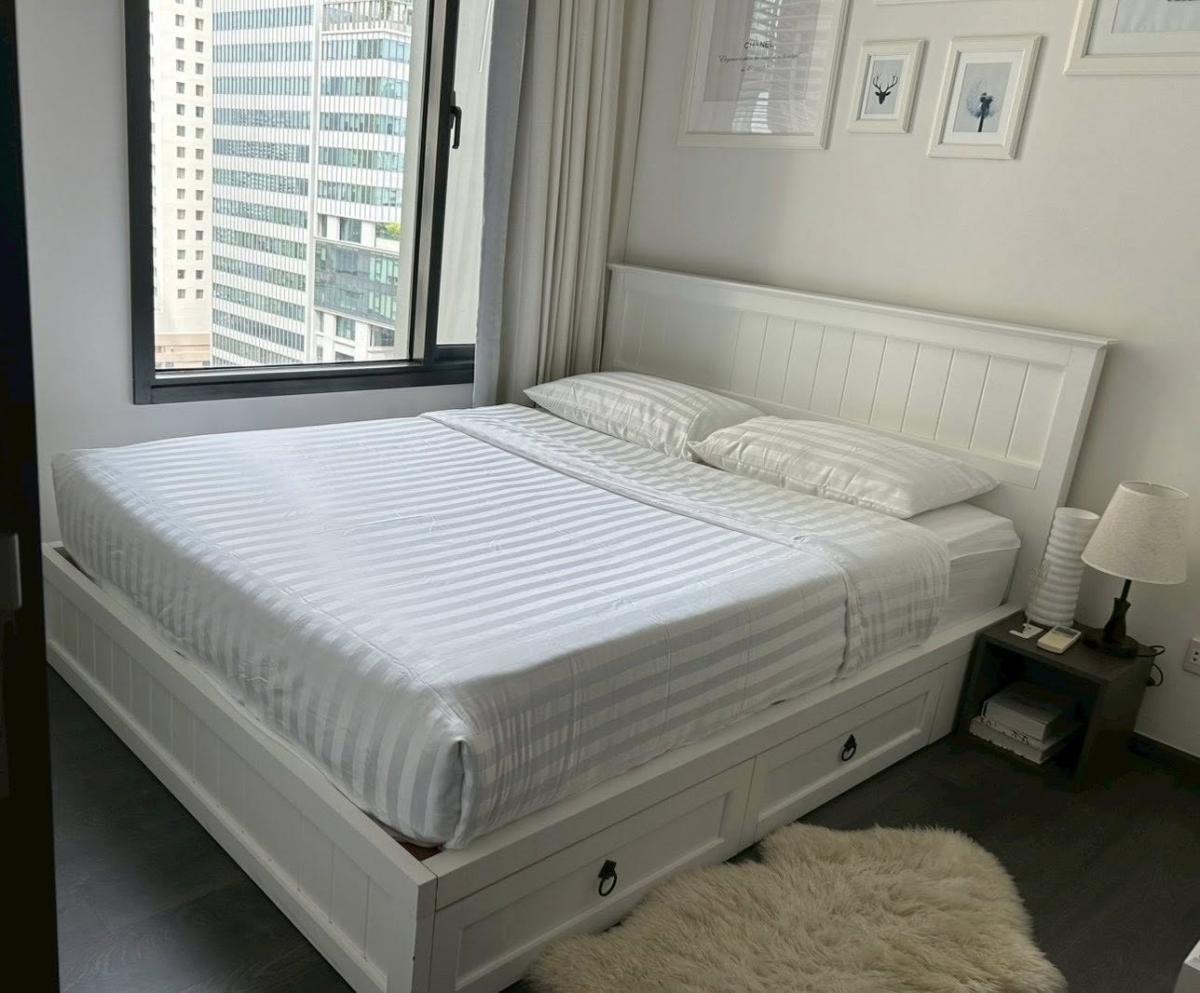 For RentCondoSukhumvit, Asoke, Thonglor : 🔥For urgent rent🔥 Edge Sukhumvit 23, spacious room, beautiful view, fully furnished, ready to move in, near BTS Asoke and MRT Sukhumvit.