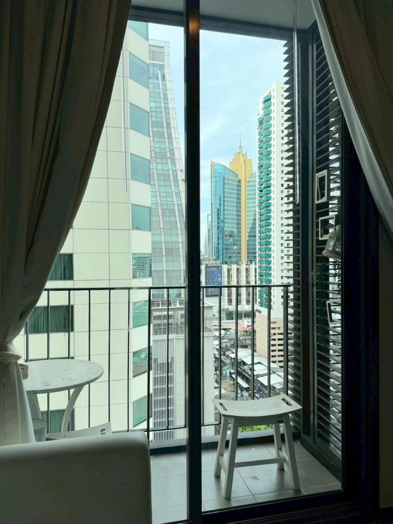 For RentCondoSukhumvit, Asoke, Thonglor : 🔥For urgent rent🔥 Edge Sukhumvit 23, spacious room, beautiful view, fully furnished, ready to move in, near BTS Asoke and MRT Sukhumvit.