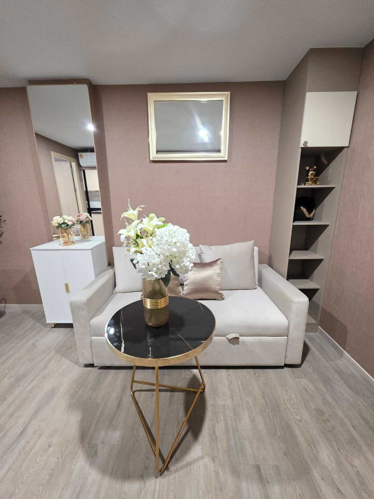 For RentCondoSathorn, Narathiwat : New room, newly decorated (Never been rented) Pool view room for rent, The Shade Sathon 1.