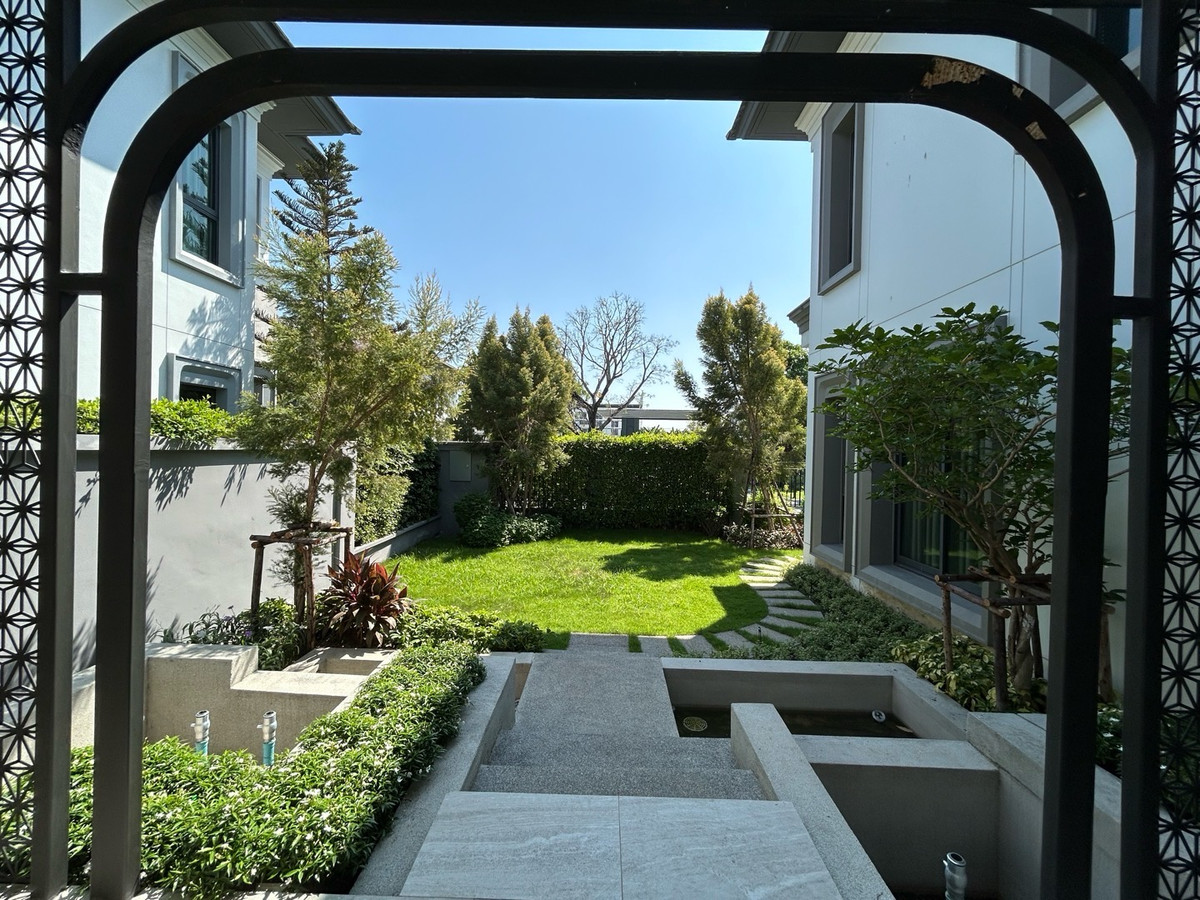 บ้านบางนา แบริ่ง ลาซาล : ให้เช่า / ขายบ้านเเกรนด์บางกอกบูเลอวาร์ด ราคาเสนอได้ค่ะ