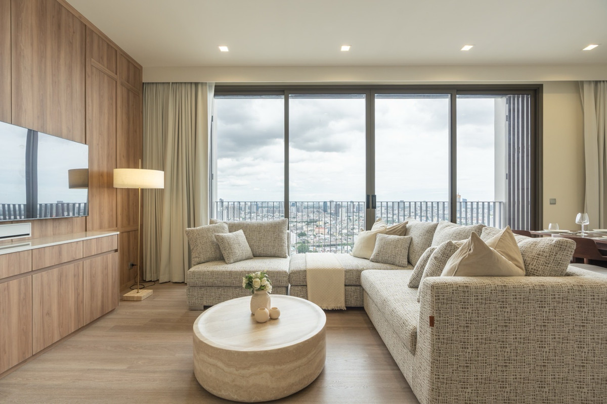 คอนโดสาทร นราธิวาส : 📢 พร้อมเข้าอยู่! คอนโดหรู 2 ห้องนอน + ห้องแม่บ้าน ที่ Rhythm Charoenkrung Pavilion | ตรงข้าม Shrewsburry International School /ใกล้ BTS สะพานตากสิน