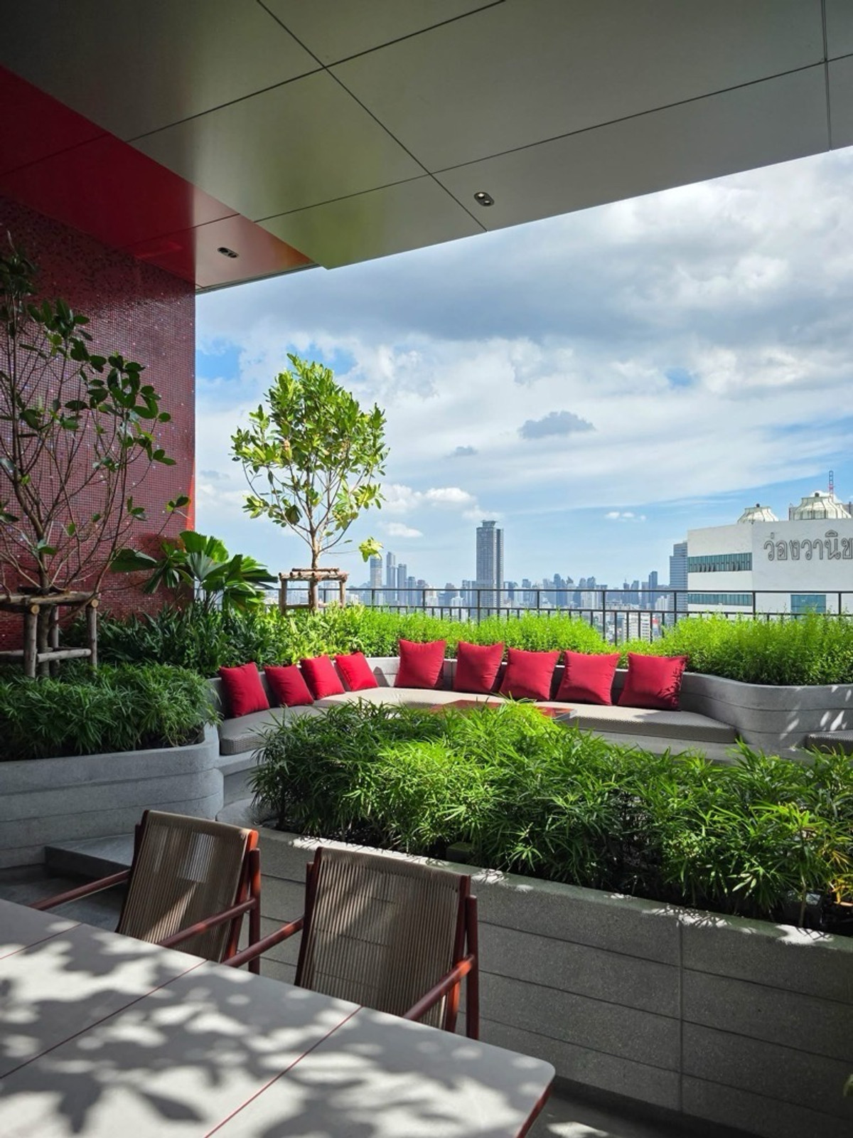 ขายคอนโดพระราม 9 เพชรบุรีตัดใหม่ RCA : 𝐓𝐇𝐄 𝐁𝐀𝐒𝐄 𝐔𝐑𝐁𝐀𝐍 𝐑𝐀𝐌𝐀𝟗 𝐅𝐫𝐞𝐞 ทุกค่าใช่จ่าย ฟรีเงินดาวน์ 𝐎 บาท ผ่อนสบายๆ 𝟖,𝟗𝟎𝟎/เดือน ราคาดีที่สุด 