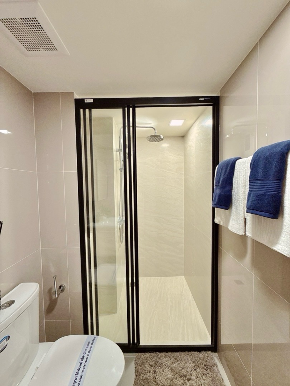 ขายคอนโดพระราม 9 เพชรบุรีตัดใหม่ RCA : 𝐓𝐇𝐄 𝐁𝐀𝐒𝐄 𝐔𝐑𝐁𝐀𝐍 𝐑𝐀𝐌𝐀𝟗 𝐅𝐫𝐞𝐞 ทุกค่าใช่จ่าย ฟรีเงินดาวน์ 𝐎 บาท ผ่อนสบายๆ 𝟖,𝟗𝟎𝟎/เดือน ราคาดีที่สุด 