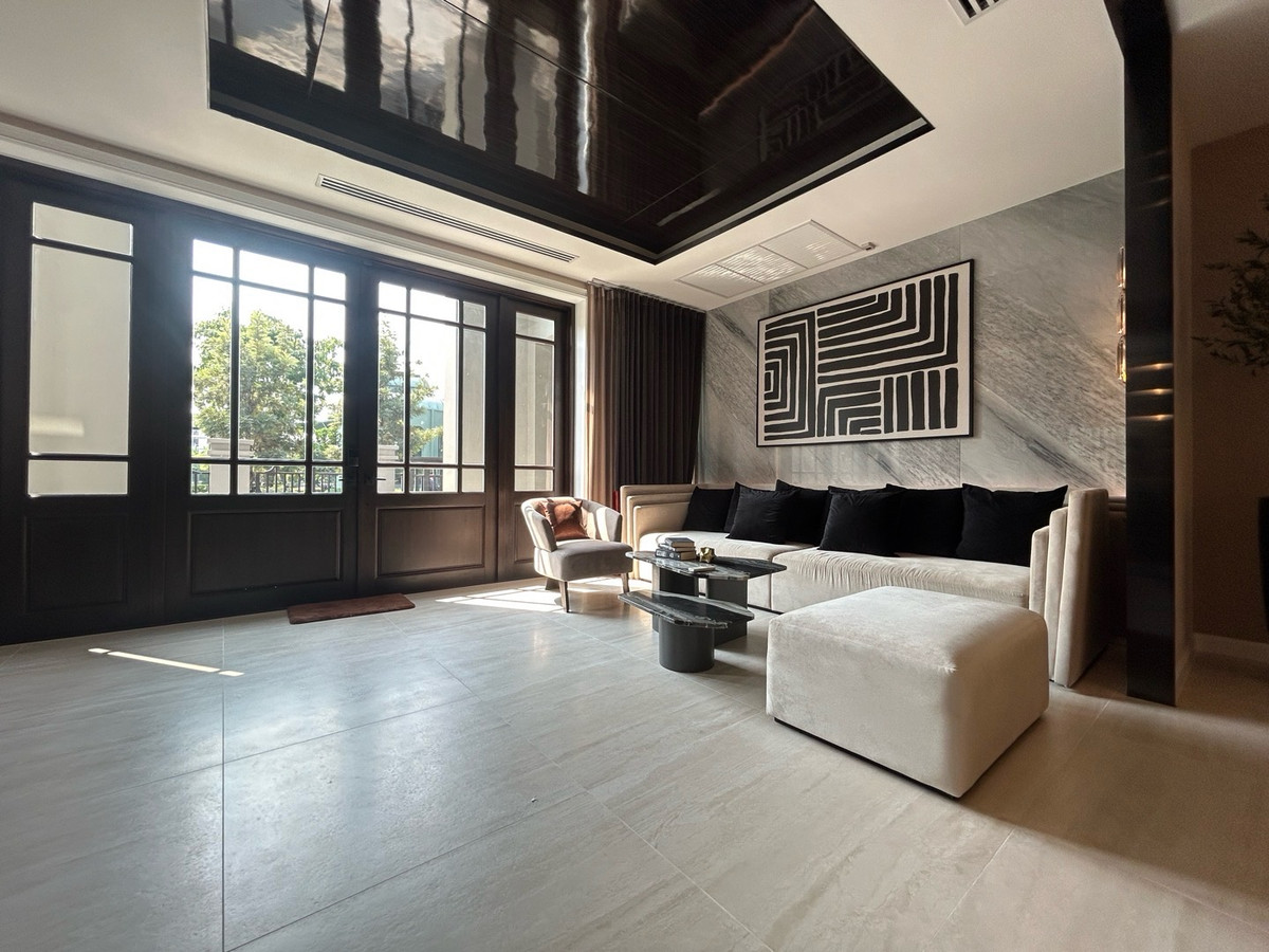 บ้านบางนา แบริ่ง ลาซาล : ให้เช่า / ขายบ้านเเกรนด์บางกอกบูเลอวาร์ด ราคาเสนอได้ค่ะ