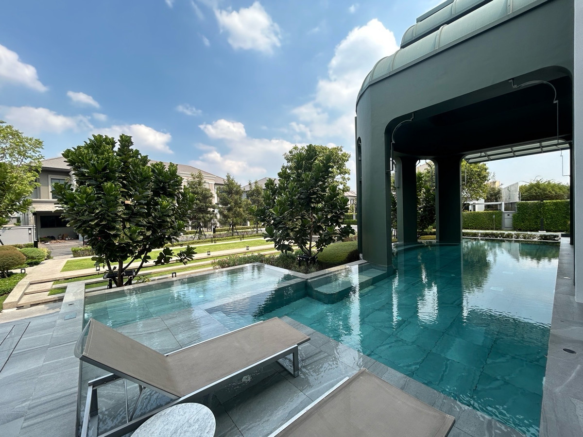 บ้านบางนา แบริ่ง ลาซาล : ให้เช่า / ขายบ้านเเกรนด์บางกอกบูเลอวาร์ด ราคาเสนอได้ค่ะ