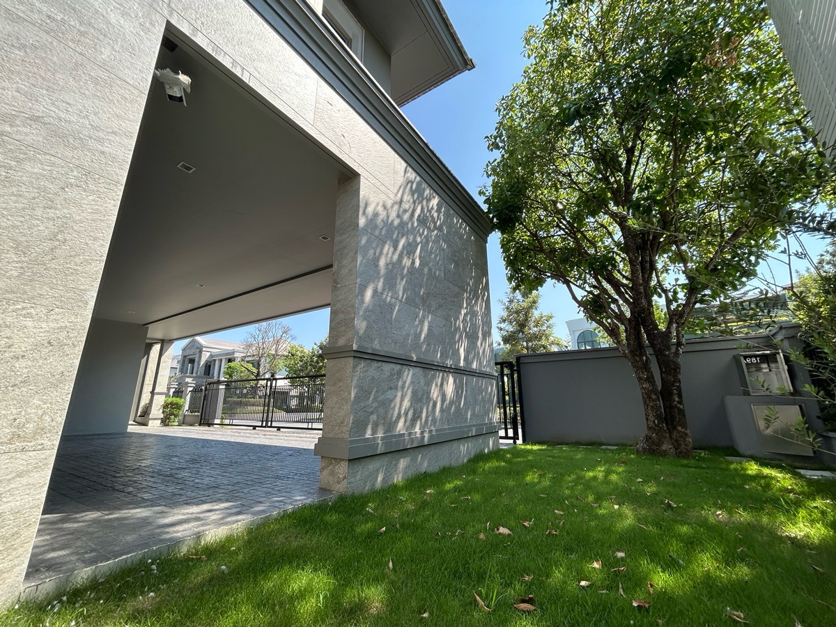 บ้านบางนา แบริ่ง ลาซาล : ให้เช่า / ขายบ้านเเกรนด์บางกอกบูเลอวาร์ด ราคาเสนอได้ค่ะ