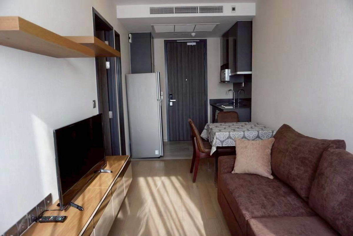 For RentCondoSukhumvit, Asoke, Thonglor : For rent, Ashton Asoke, 18th floor, beautiful room, fully furnished, ready to move in. Gold level location in the heart of Asoke