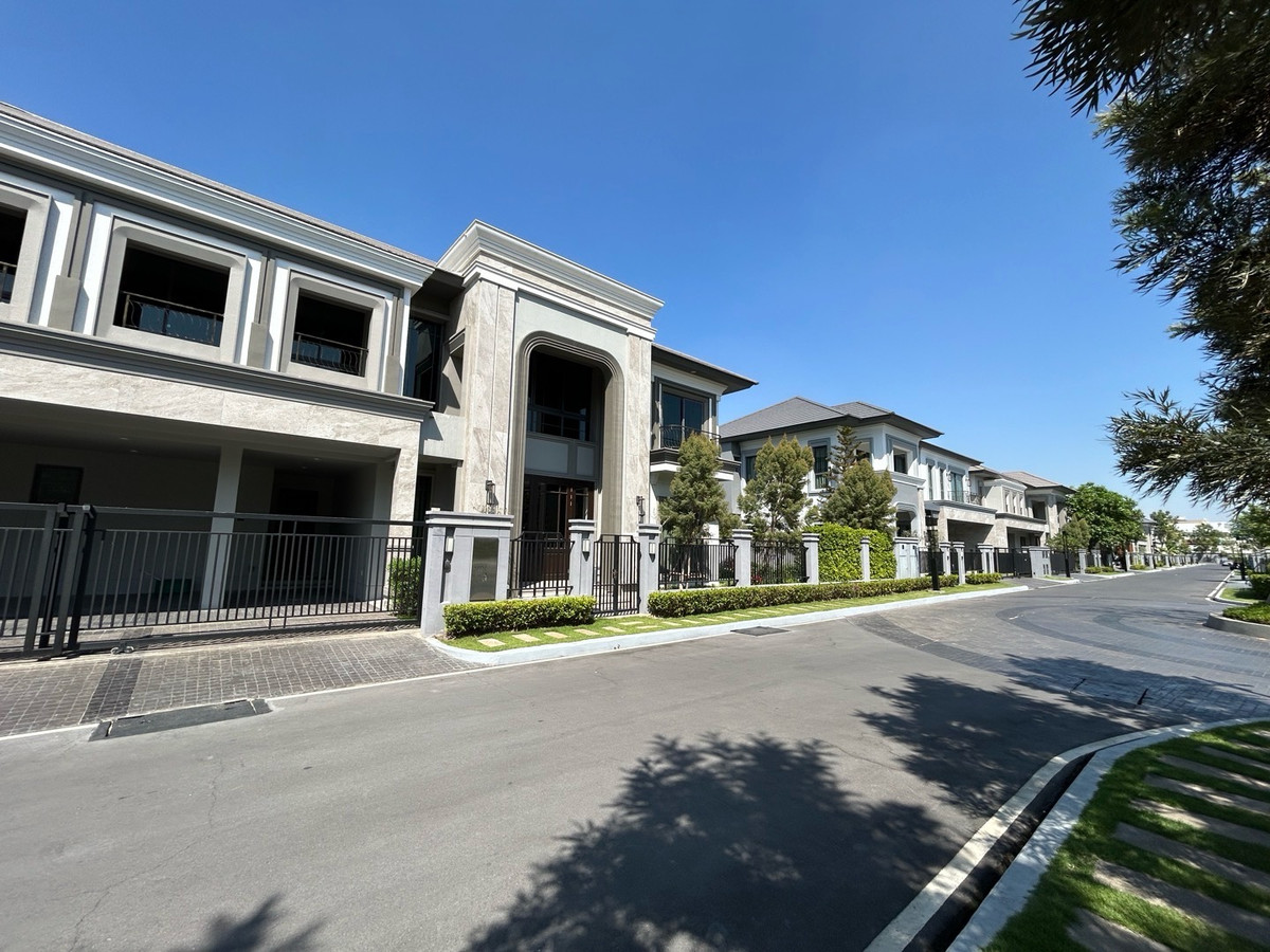 บ้านบางนา แบริ่ง ลาซาล : ให้เช่า / ขายบ้านเเกรนด์บางกอกบูเลอวาร์ด ราคาเสนอได้ค่ะ